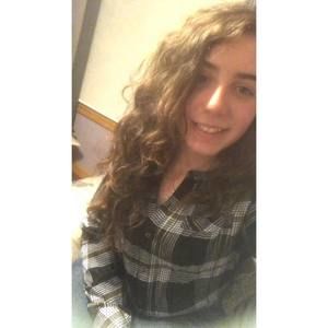 Meet your Posher, Stefania